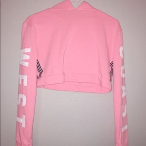 pink ‘west coast’ crop top